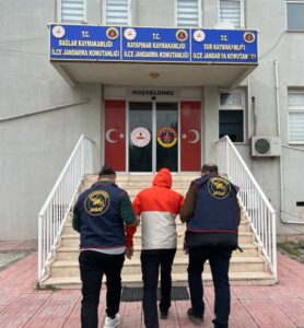 Diyarbakır’da kesinleşmiş hapis cezaları bulunan 4 şahıs yakalandı – Yeni Haberler