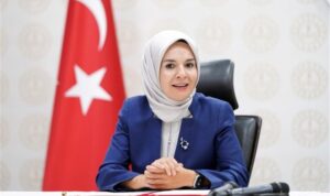 Bakan Göktaş, bakanlık personeli ile bayramlaştı – Gündem