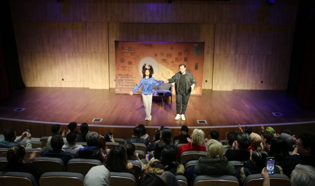 “Benimle Çıkar Mısın?” tiyatro oyunu Kartal’da sahnelendi – Kültür-Sanat