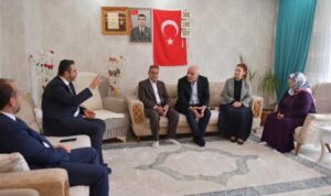 Diyarbakır Valisi Zorluoğlu’ndan şehit ailelerine ziyaret – Yaşam