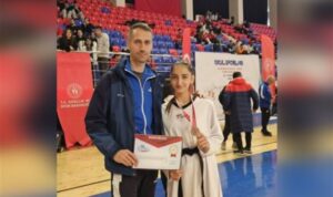 Erzincanlı tekvandocu Reyhan Ebru Bilyay, Türkiye üçüncüsü oldu – Spor