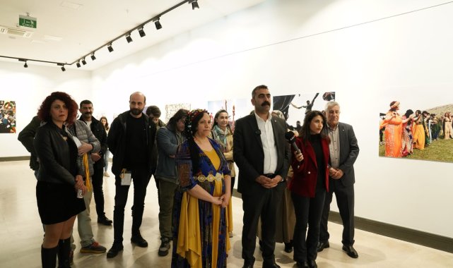 Eş Başkan Hatun, Newroz kutlamalarının yer aldığı fotoğraf sergisine katıldı – Kültür-Sanat