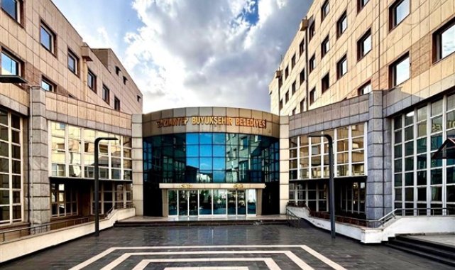 Gaziantep’te 41 yıldır evli çiftlerin umre yolculuğu için başvuru detayları belli oldu – Yaşam