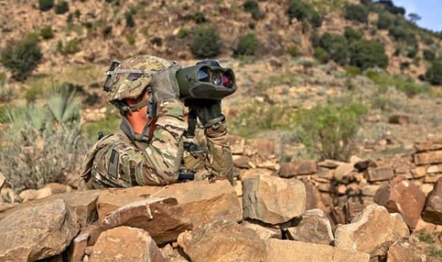 IDF: Mısır’dan İsrail’e sokulmaya çalışılan 10 kilogram uyuşturucu ele geçirildi – Dünya