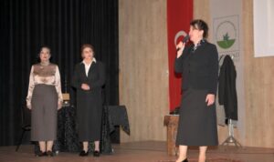 Osmangazi Belediyesi’nden “Zaman Tünelinde Türk Hekimleri” teatral konferansı – Kültür-Sanat
