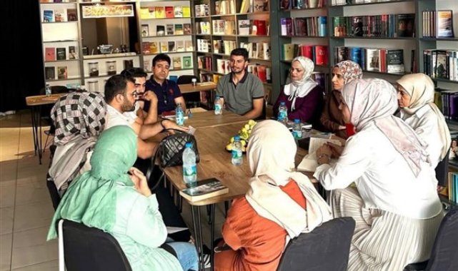 Siirt Kitap Kulübü, okuma ve analiz etkinliği düzenledi – Kültür-Sanat