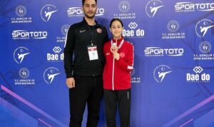 Sporcu Bahadır, yıldız kızlar 47 kiloda altın madalya kazandı – Spor