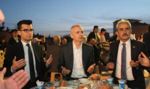 Vali Çiçekli, Ayrancı Belediyesi’nin iftar programına katıldı – Yaşam