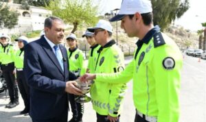 Vali Şıldak, trafik uygulama noktalarını ziyaret etti – Gündem