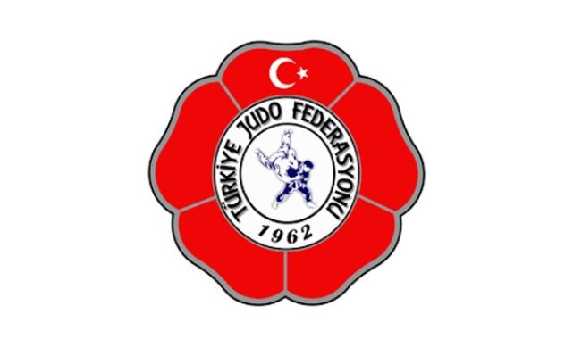 Vedat Albayrak'tan altın madalya
