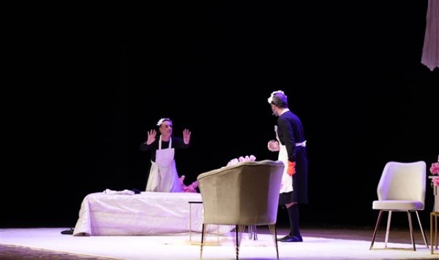 10. Amed Tiyatro Festivali’nde “Hizmetçiler” oyunu sahnelendi – Kültür-Sanat