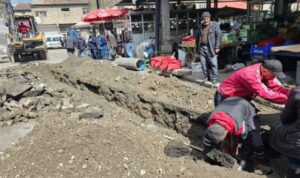 Ağrı Belediyesi, sahada çalışmalarını sürdürüyor