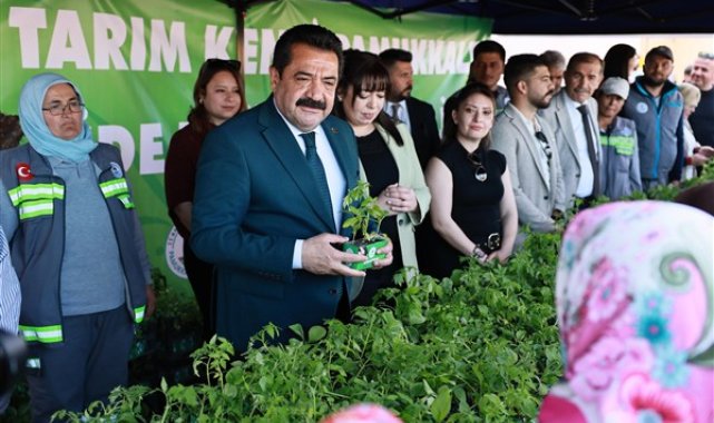 Başkan Ertemur, yerli fideleri çiftçilere dağıttı – Yaşam