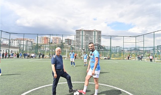 Başkan Şahin, Divriği Turnuvası’nın başlangıç vuruşunu yaptı – Spor