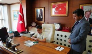 Başkan Yardımcısı Günden koltuğunu Alper Yusuf Ertay’a devretti – Yaşam