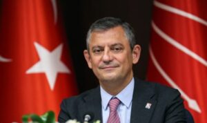 CHP Genel Başkanı Özel, Mahir Polat’ı evinde ziyaret etti