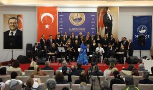 Derince Belediyesi Türk Halk Müziği ve Türk Sanat Müziği Korosu sahne aldı – Kültür-Sanat