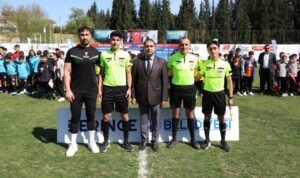 Derince’de şampiyon Alparslan Ortaokulu – Spor