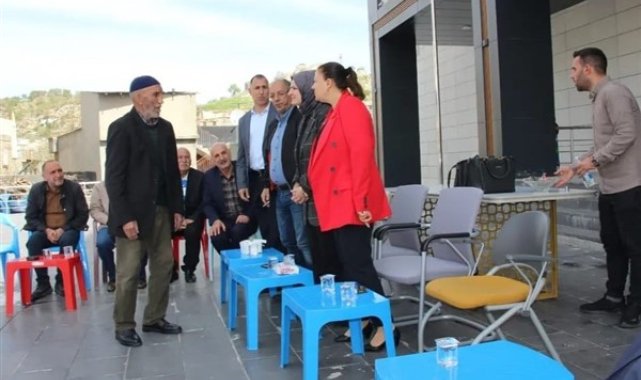 Dicle Belediyesi Eş Başkanları halkla bayramlaştı