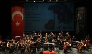 Eskişehir’de “Senfonik Zamansız Şarkılar” konseri – Kültür-Sanat