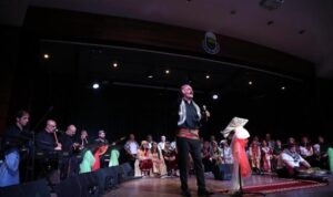 İnegöl’de Türk Halk Müziği Korosundan sıra gecesi konseptli konser – Kültür-Sanat