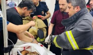 İtfaiye ekiplerinden hastanede hayat kurtaran müdahale