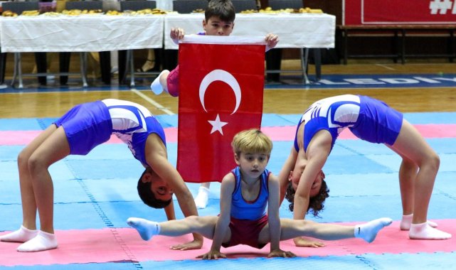 İzmir Büyükşehir Belediyesi’nden Çocuk ve Spor Şenliği – Spor