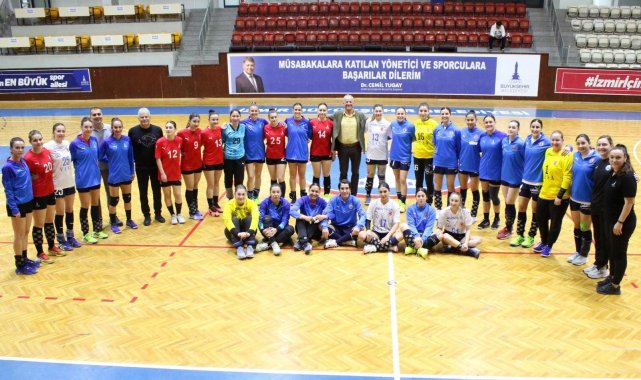 İzmir Büyükşehir Belediyesi Spor Kulübü nisan ayında 15 ayrı branşta mücadele edecek – Spor