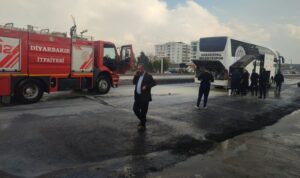 Karaköprü Belediyespor Takım otobüsü alev aldı – Yaşam