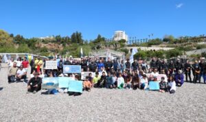 Konyaaltı Sahili’nde deniz dibi temizliği yapıldı – Yaşam