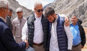 Özçelik, altyapı, yol genişletme ve asfalt çalışmalarını yerinde inceledi – Gündem