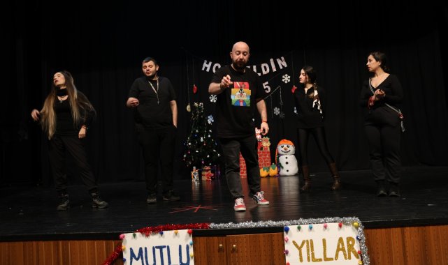 “Sosyal Sahne” sanatçıları bekliyor