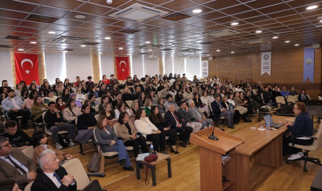 Trakya Üniversitesi’nde “Metinlerarası Yolculuk” konferansı – Kültür-Sanat