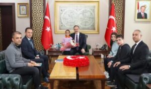 Vali Kızılkaya, Kütüphaneler Haftası’nda öğrencilerle bir araya geldi – Yaşam