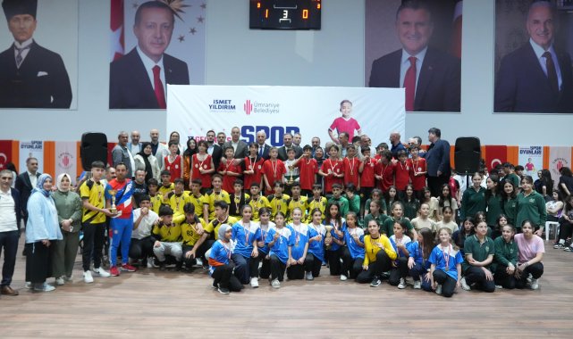 17. Geleneksel Ümraniye Spor Oyunları, törenle sona erdi – Spor