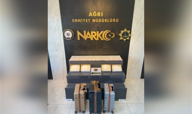 Ağrı’da 8 kilo 150 gram metamfetamin ele geçirildi – Gündem