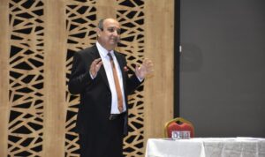 “Akif Oktay ile Şiirler Arası Yolculuk” dinletisi yapıldı – Kültür-Sanat
