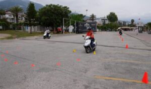 Alanya Belediyesi’nden personele güvenli sürüş eğitimi – Yaşam