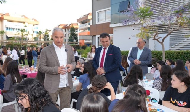 Alanya Belediyesi Ortaöğretim Kız Öğrenci Yurdu’nda moral gecesi – Yaşam