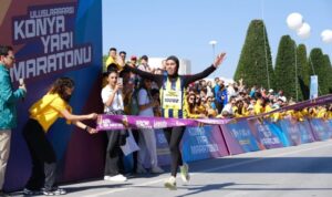 Antrenör Belir, 10K Kadınlar Genel Klasman birincisi oldu – Spor