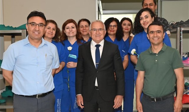 Avcıoğlu, hemşireleri ziyaret etti