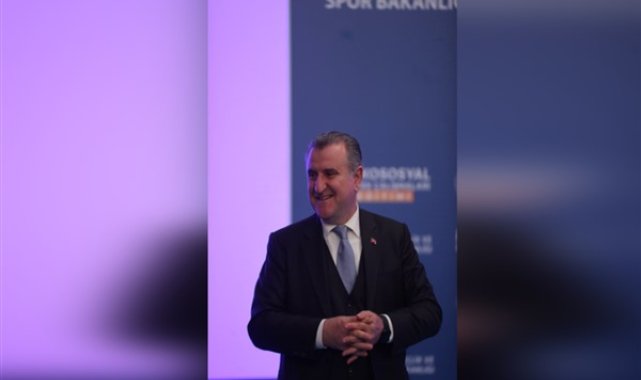 Bakan Bak’tan Fomget için tebrik mesajı – Gündem