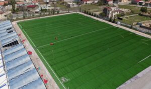Başakpınar Spor Merkezi’nin çim sahası ile yedek ve sağlık kulübeleri yenileniyor – Spor