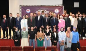 Başkan Genç, Hukuk Akademisi programına katıldı – Yaşam