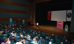 “Boyun Kadar Kitap Oku” projesi ödülleri verildi – Yaşam