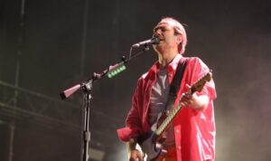 Bursa’da ‘Mor ve Ötesi’ konser verdi – Yaşam