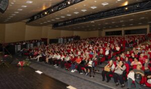 Büyükşehirin emekli evi üyeleri sanatla buluştu – Yaşam