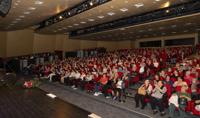 Büyükşehirin emekli evi üyeleri sanatla buluştu – Yaşam