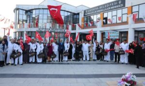 Çayırova’da 12 özel birey için asker kınası programı düzenlendi – Yaşam