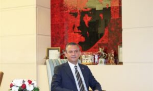 CHP Genel Başkanı Özel, Sosyalist Enternasyonal partilerin temsilcileriyle buluştu – Gündem